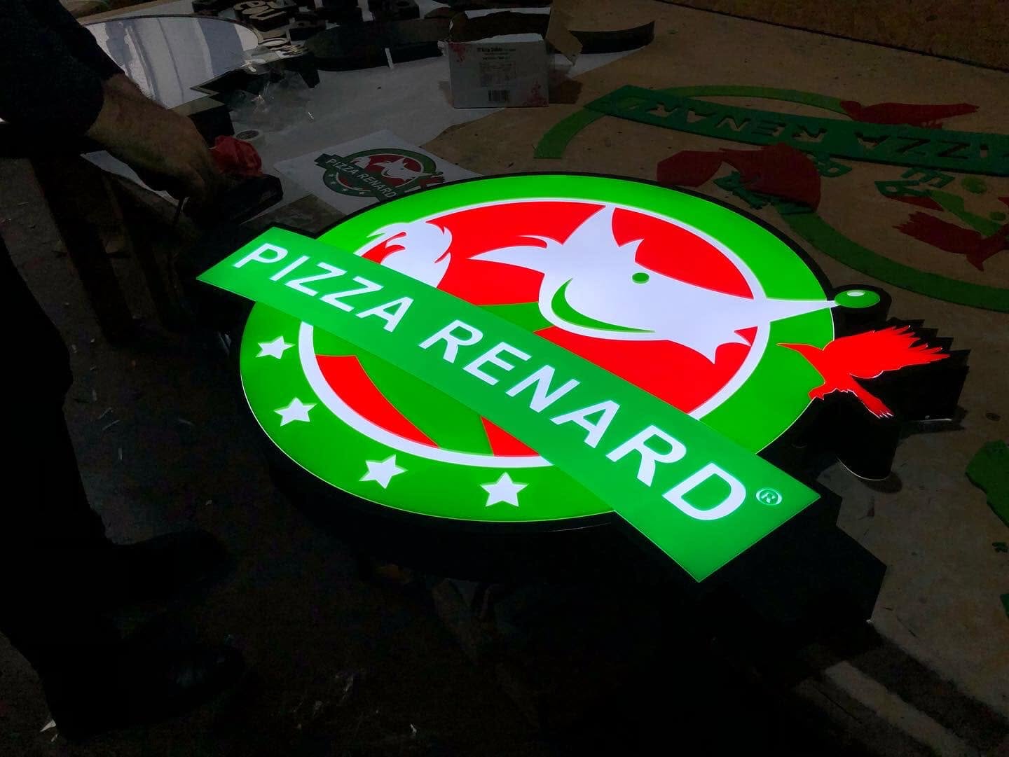 Ekras Reklam kutu harf tabela uygulaması 21